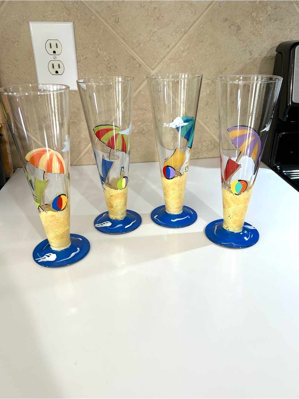 Set of 4 Beach Umbrella Party Holiday Pilsner Hand Painted Glasses Multicolored
